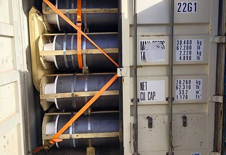 HP 500mm Graphite Electrode with Nipple T4L